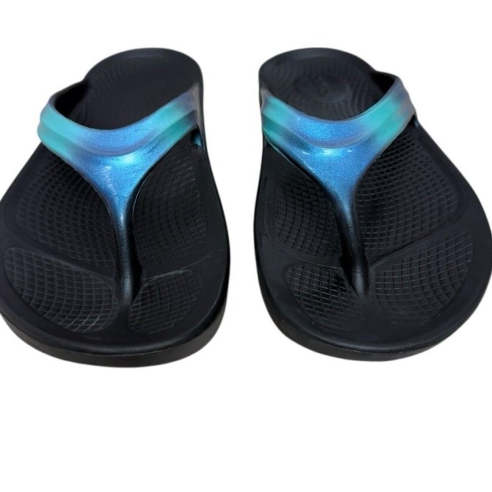 OOFOS OOlala Luxe Thongs Sandals Women's Size 7 Black/Atlantis